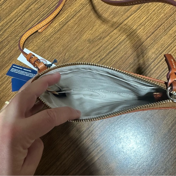 Dooney & Bourke MLB New York Yankees Large Slim Crossbody - Yankees - Picture 8 of 10